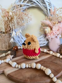 Image 3 of Honey bear