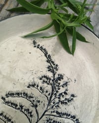 Image 3 of Petite assiette creuse