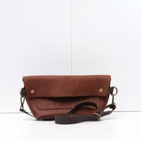 Image 3 of Commuter in textured vintage brown