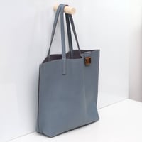 Image 2 of Medium Mother Tote in pebbled periwinkle