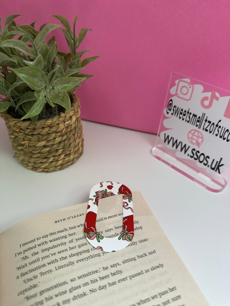 Image of 'Strawberry Bow' Bookmark