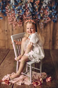 Image 9 of Chair in 2 colors