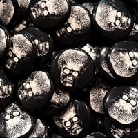 Image 1 of GLOW-IN-THE-DARK "Mars Attacks" Button