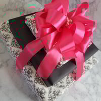 Image 2 of Giftwrapping 