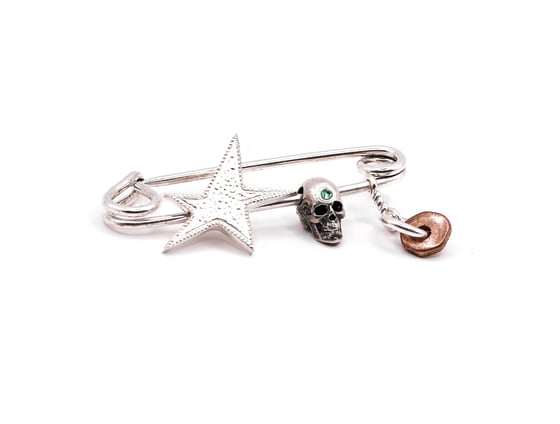 Image of Skull & Star Pin