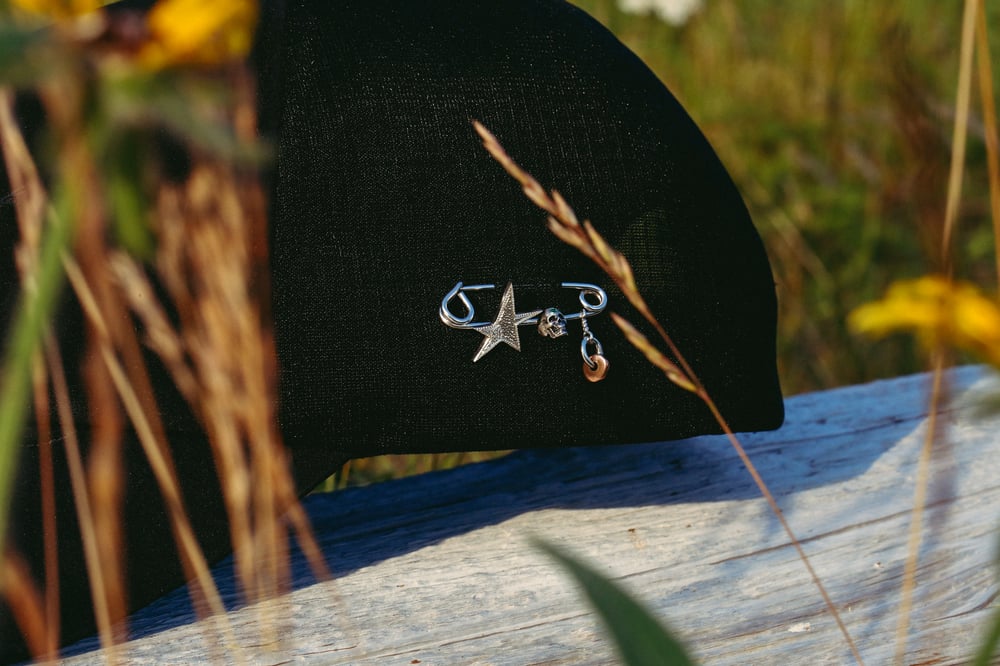 Image of Skull & Star Pin