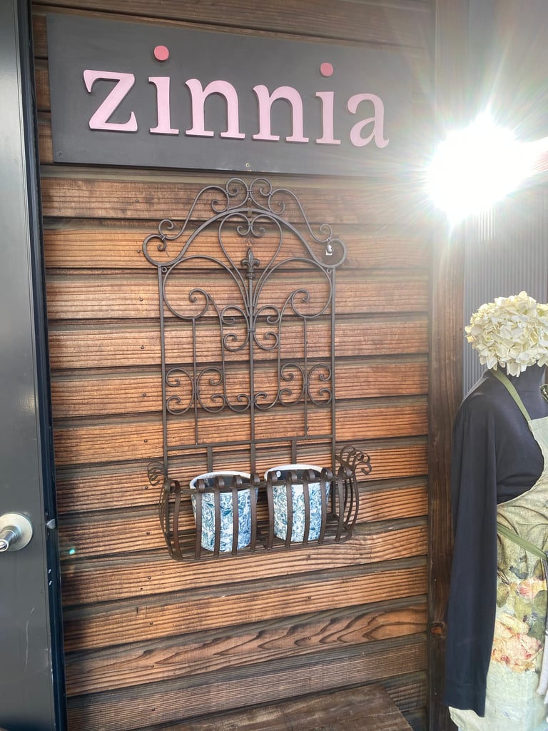 Interesting items at Zinnia Image 2