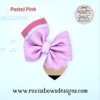Image 4 of Colored Pencil Bows