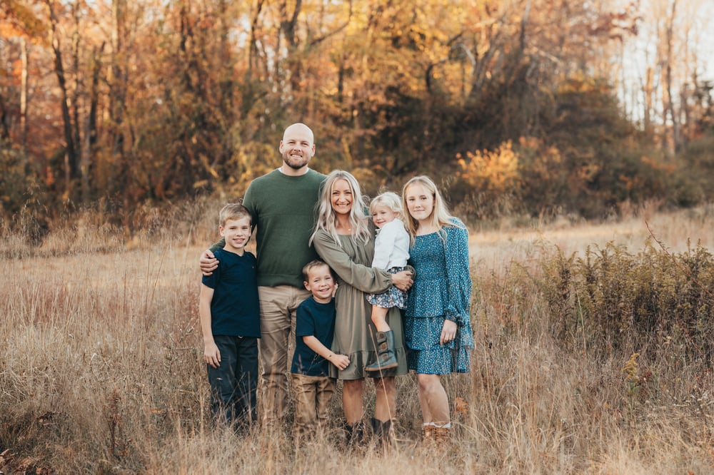 Image of Fall Foliage Mini Sessions 2025 