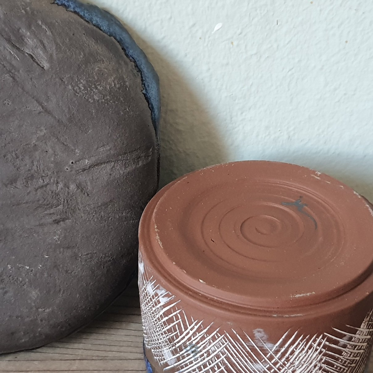 Image of Tazza con piattino | GRES ROSSO, GRES NERO