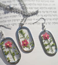 Image 4 of Matching Narcissus Flower Set