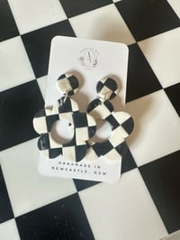 PERFECTLY IMPERFECT CHECKERBOARD FLOWERS| POLYMER CLAY EARRINGSp