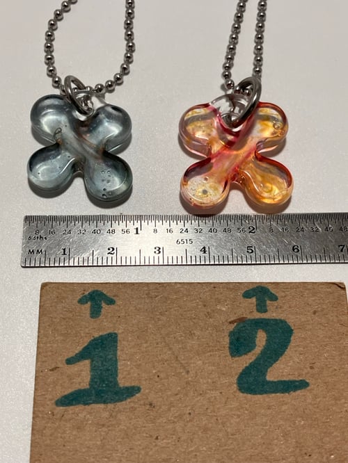 Image of flat clovers 