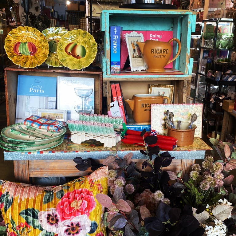 Interesting items at Zinnia Image 7