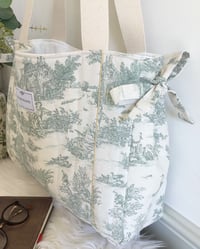 Image 2 of NOUVEAUTE: Sac cabas matelassé en toile de Jouy