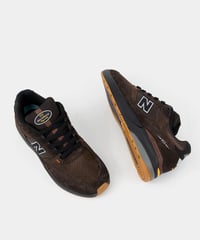 Image 2 of NEW BALANCE_ANDREW REYNOLDS 933 :::BROWN/BLACK:::