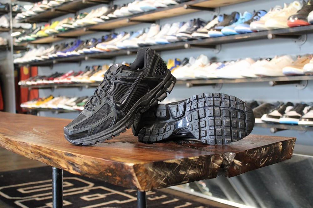 ZOOM VOMERO 5 SP x DOVER STREET MARKET "20TH ANNIVERSARY"