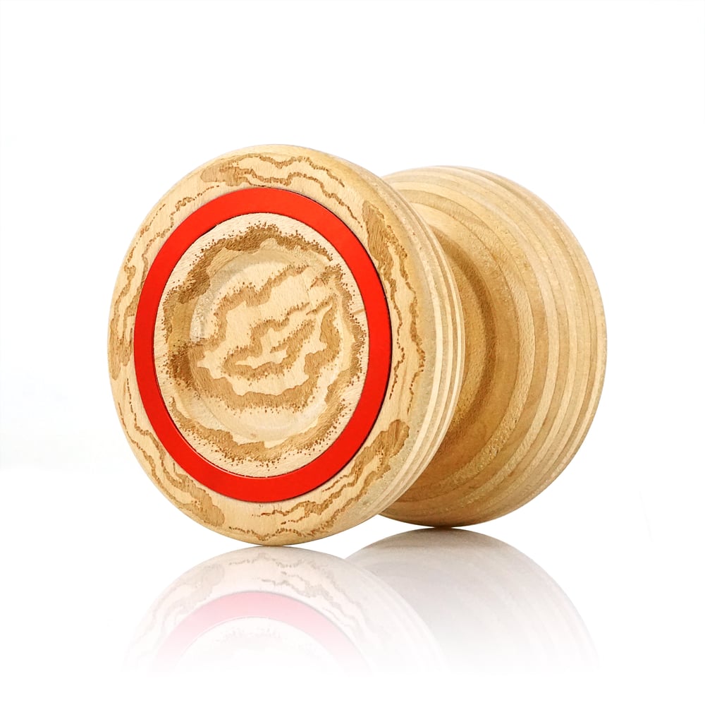 Image of Luzu x Crucial Maple yoyo