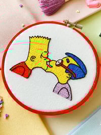 Image 3 of Bart Kisses Milhouse (OneyPlays) - Classic Hoop