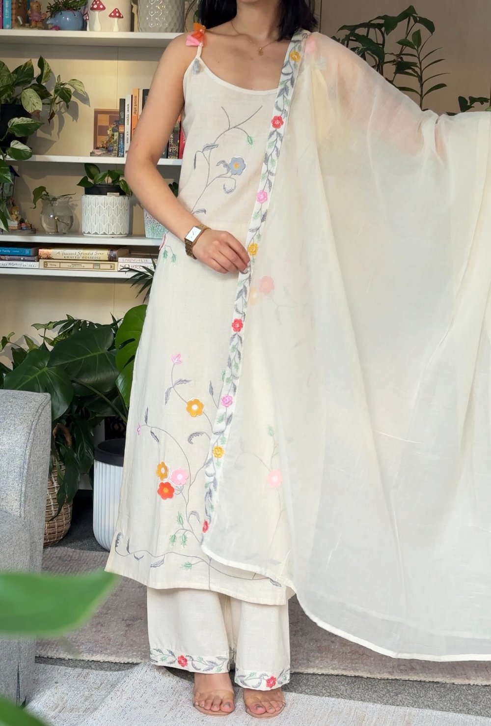 Image of Phoolbari three piece kurtha set 