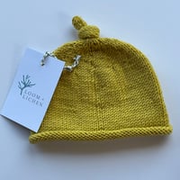 Image 2 of Black Isle Baby Beanie Hand Knitted 0-3 months Buttercup or Orange