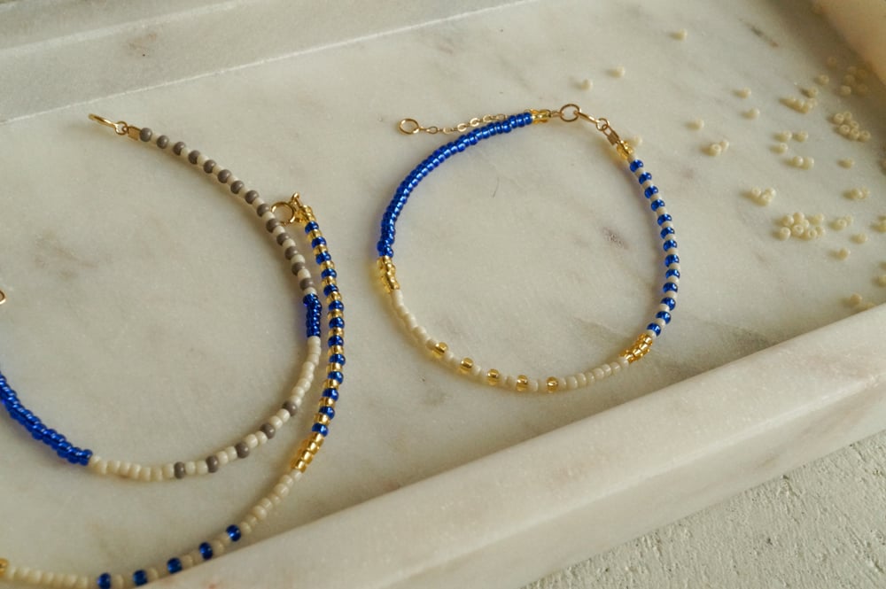 Image of SKY - Perlen Armband - Varianten blau - goldfilled Details