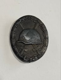 Image 2 of WW2 (Nazi Germany) Wound Badge (in Silver) - "deNazified"