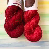 Image 2 of Alizarin Crimson - Artist's Palette Collection