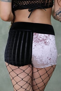 Image 3 of BIKOLOR MINISHORTS | PINKY VELVET + BLACK STRIPPED VELVET