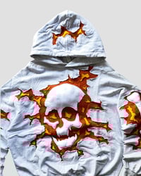 Image 5 of 1 OF 1 REWORKED CRACKY SKULL HOODIE SIZE XL