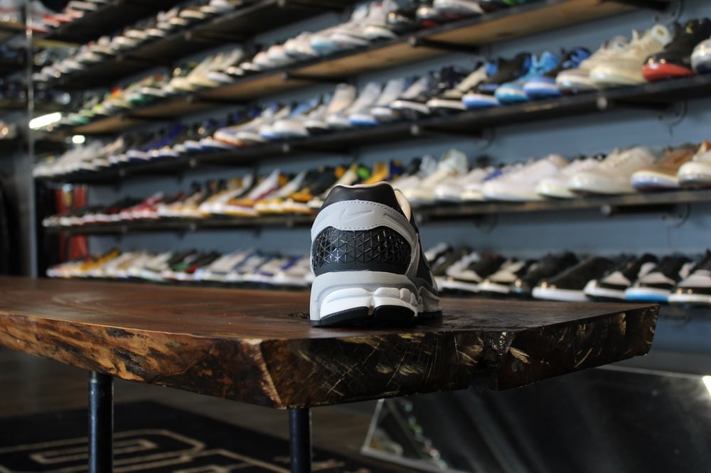 ZOOM VOMERO 5 SP "DARK SMOKE GREY"