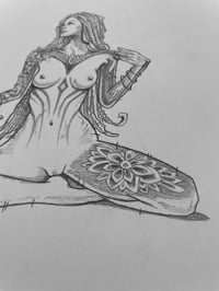 Image 4 of Pose VIII