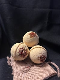 Golden Glow Bath Bomb 