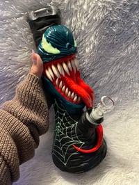 Image 11 of 13"Venom Heavy Duty Glass Bong 