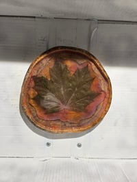 Image 2 of Maple leaf2 tray