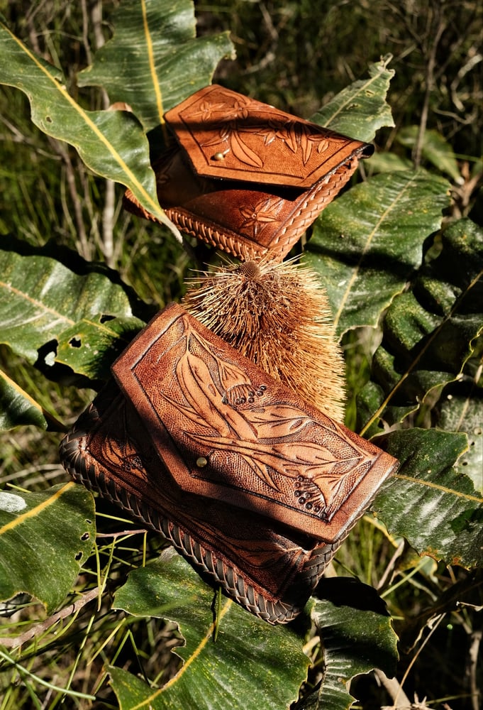 Image of Small pouch wallet~ Eucalyptus and kooka 
