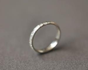 Image of 9ct White gold 3mm court horn texture ring