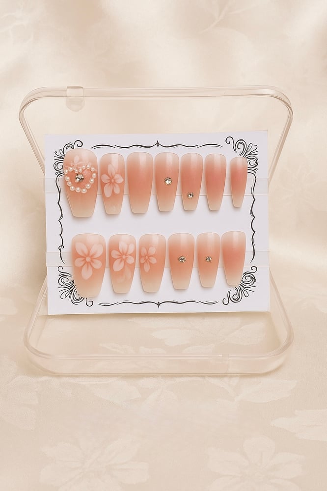 Image of Pearl Bloom