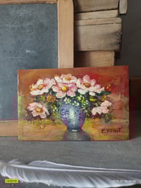 Image 2 of Petite peinture à l'huile sur bois, bouquet dans un vase bleu 