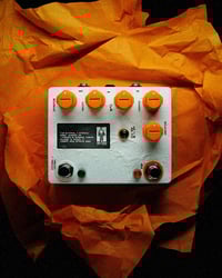 Image 2 of THE EXTERNAL / INTERNAL