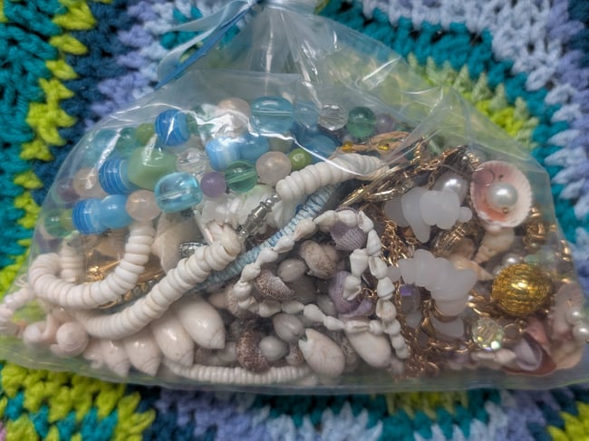 Femme Beachy Nautical Sea Shell Jewelry Mystery Grab Bag #1