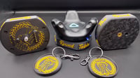 Image 2 of Round Table V4 PUCKS