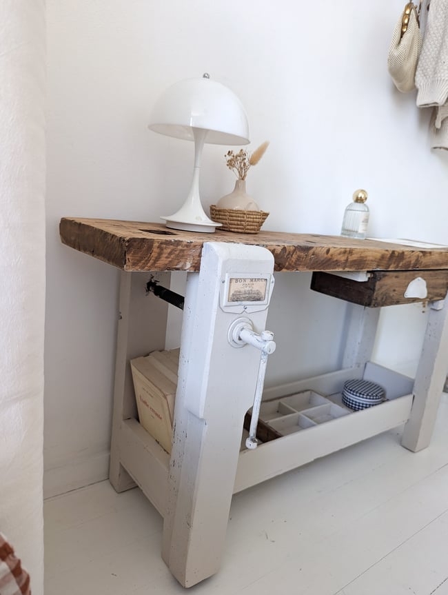 Établi taille enfant. 