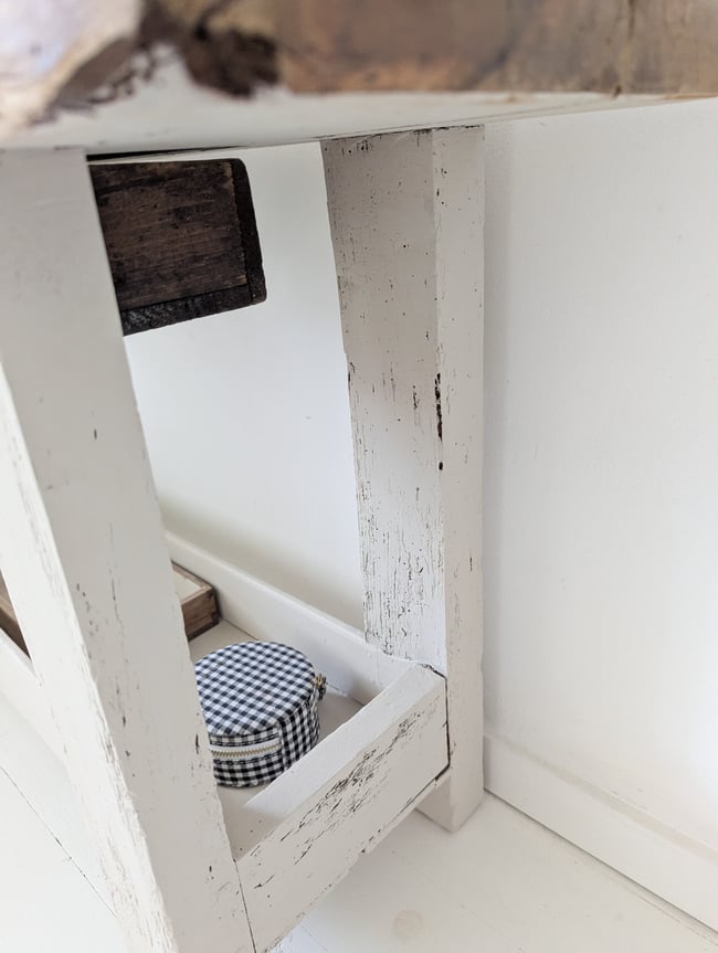 Établi taille enfant. 