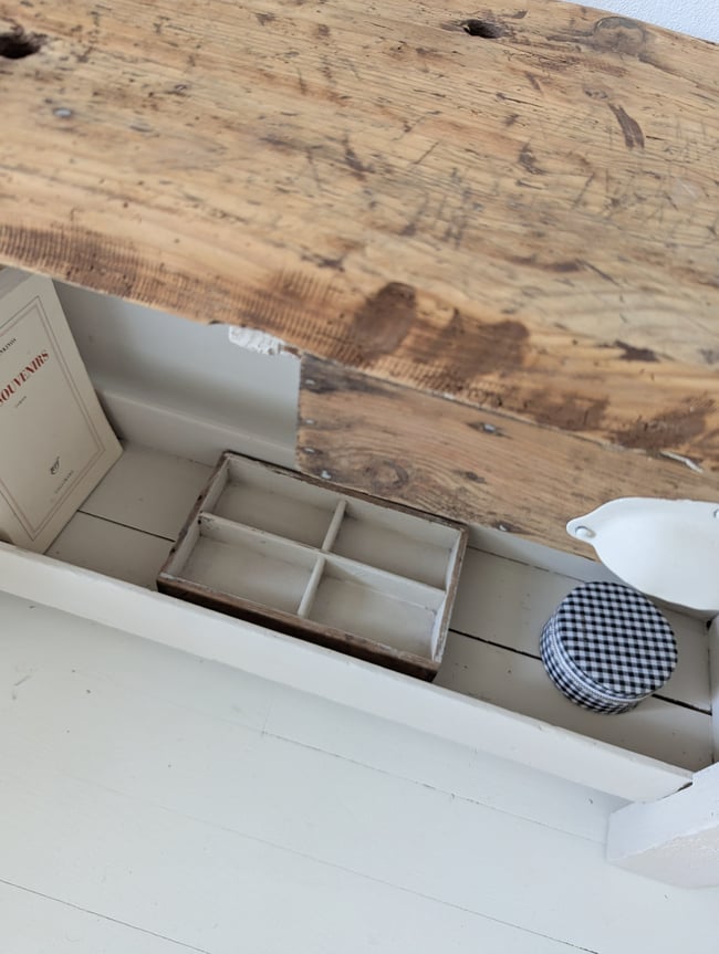 Établi taille enfant. 