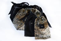 Image 2 of BLACK DUST BAG MEDIUM
