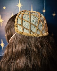 Shrift Cap