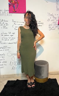 Image 3 of Vestito midi in maglia