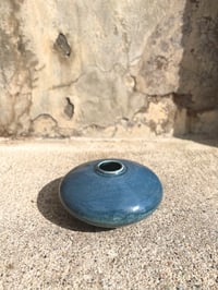 flying saucer vase (blue)