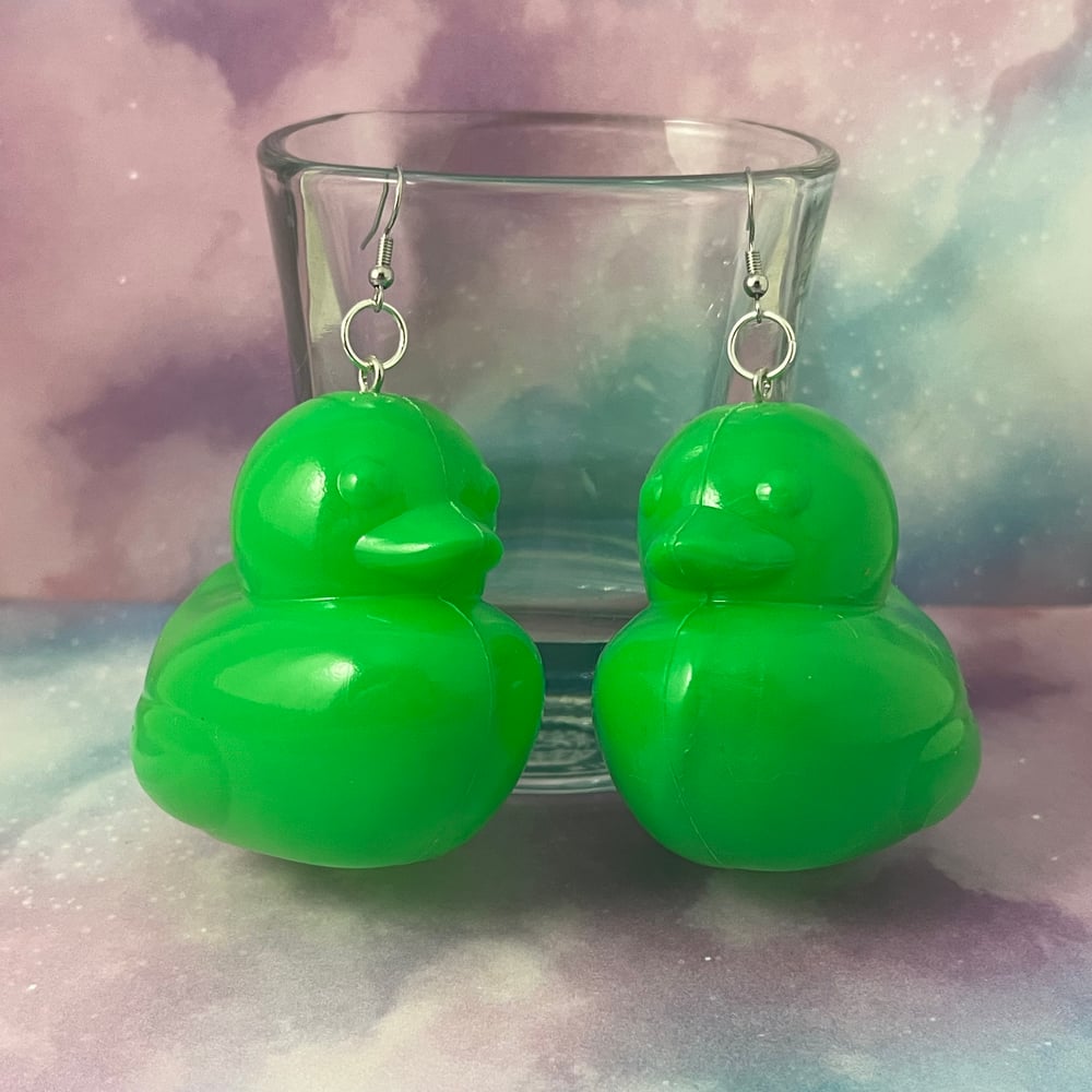 Image of Ball Pit Ducky Kandi Earrings